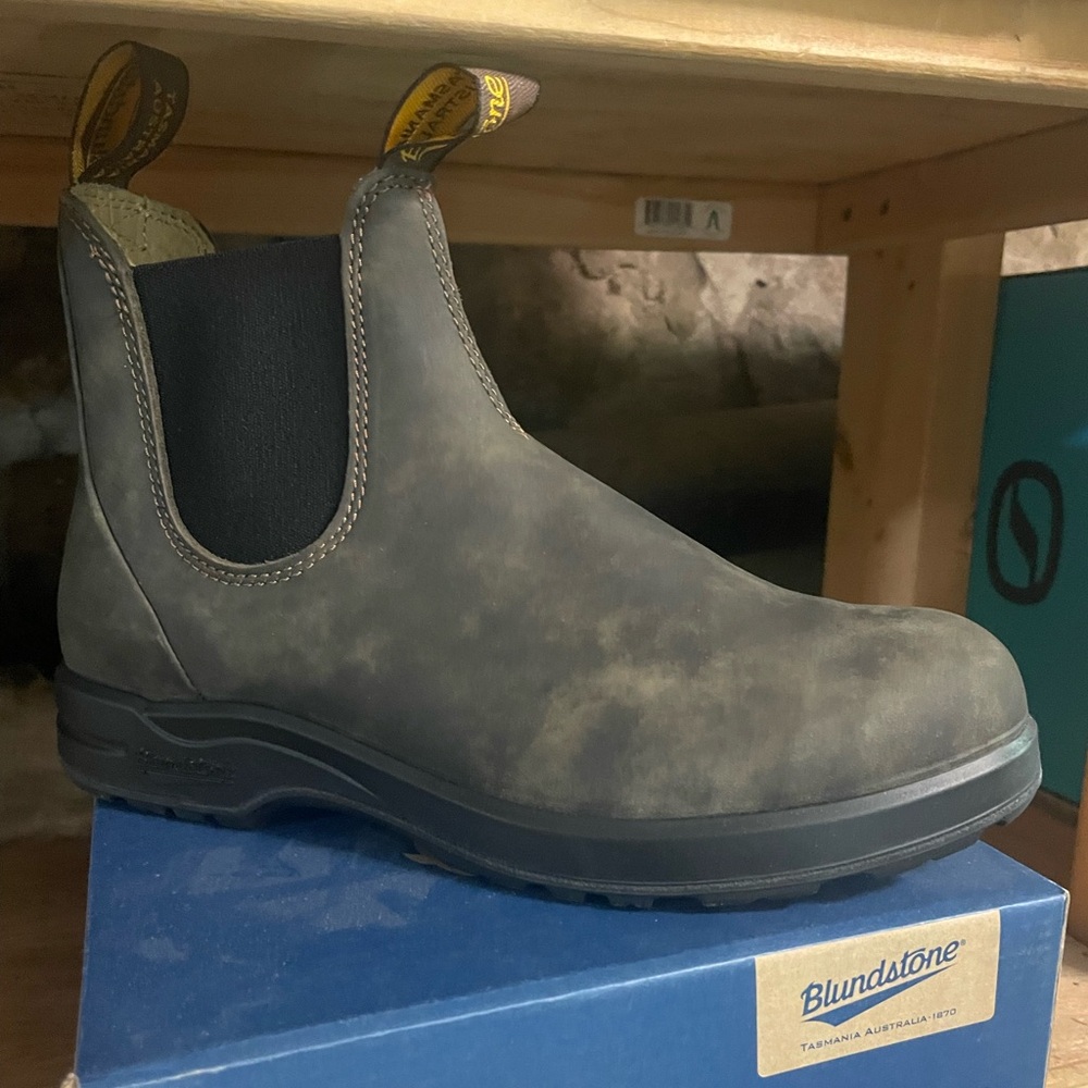 Blundstone 2056